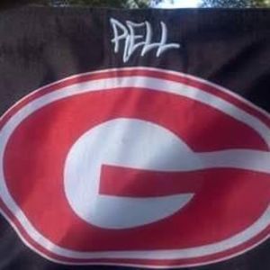 Meet your Posher, Devin